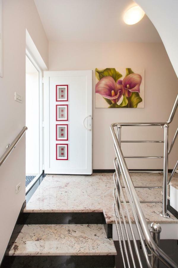 Villa Apartments Art Trogir Ngoại thất bức ảnh