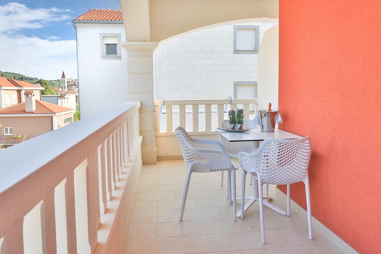 Villa Apartments Art Trogir Ngoại thất bức ảnh